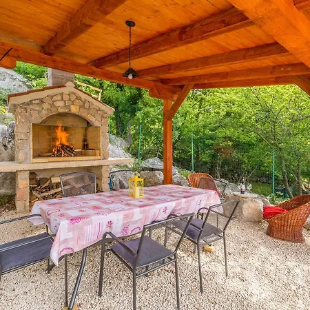 Ana With Jacuzzi & Swimming Pool *