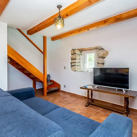 Villa Ana With Jacuzzi & Swimming Pool *