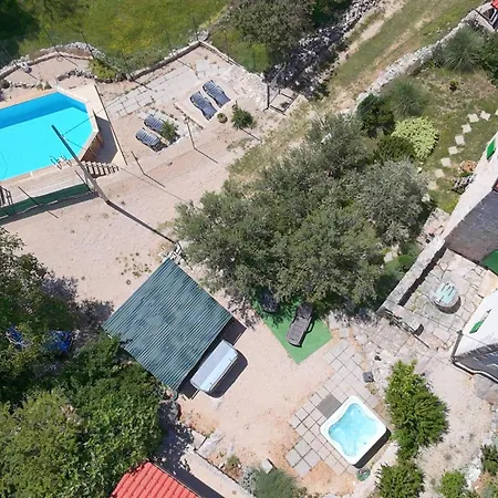 Villa Ana With Jacuzzi & Swimming Pool