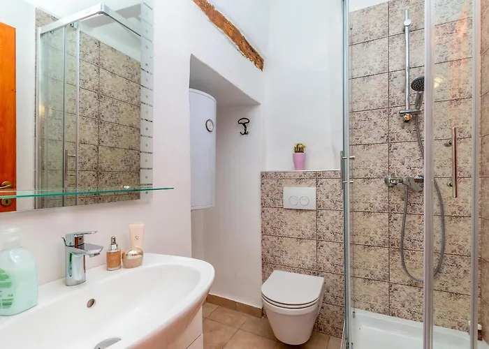Villa Ana With Jacuzzi & Swimming Pool