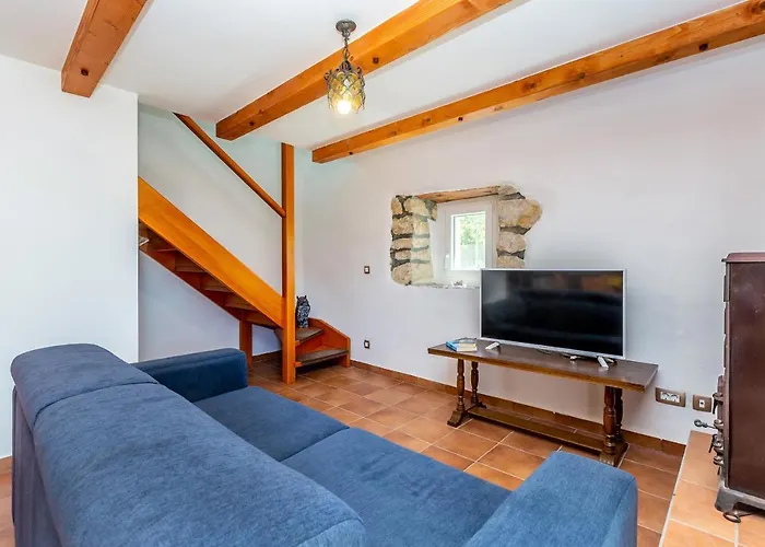 Villa Ana With Jacuzzi & Swimming Pool *
