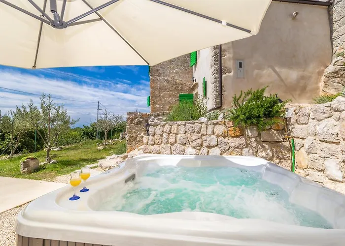 빌라 Ana With Jacuzzi & Swimming Pool 크레스