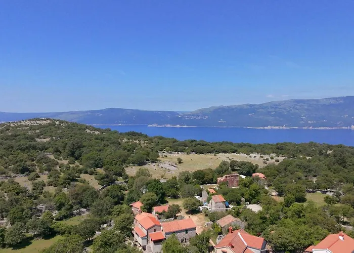 Ana With Jacuzzi & Swimming Pool 크레스