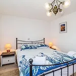 Ana With Jacuzzi & Swimming Pool Вилла Црес