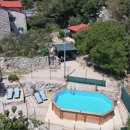 Ana With Jacuzzi & Swimming Pool Cres